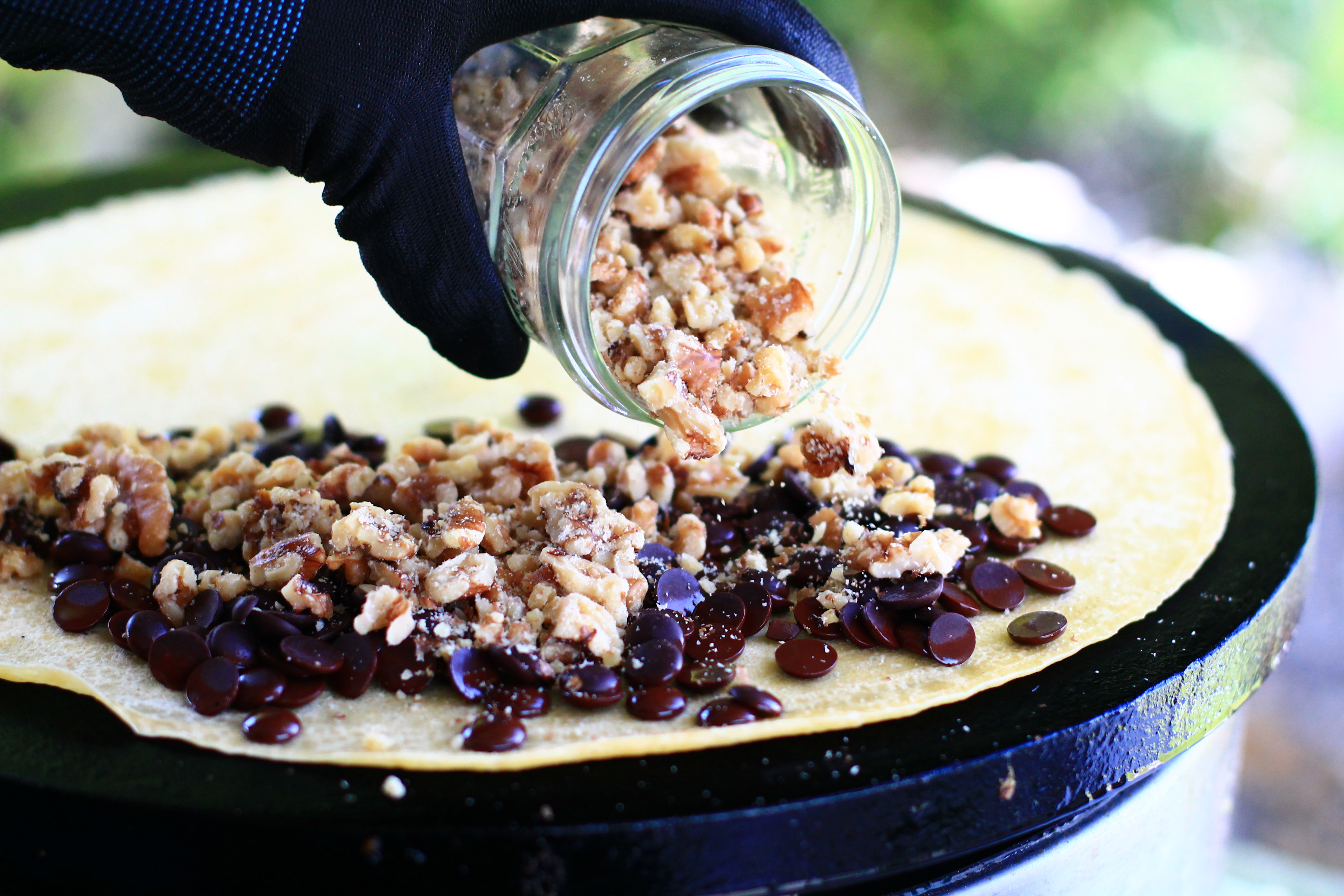 Dark chocolate and walnut crepe